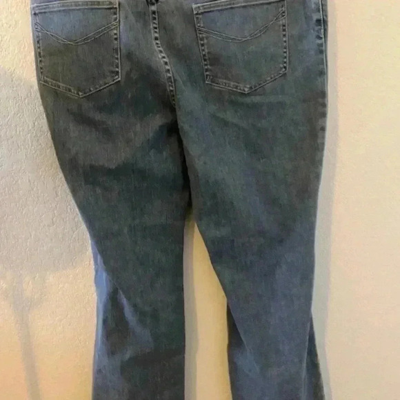 J.Jill Authentic Fit Medium Wash Comfort Bootcut Jeans Size 18 - Picture 4 of 9